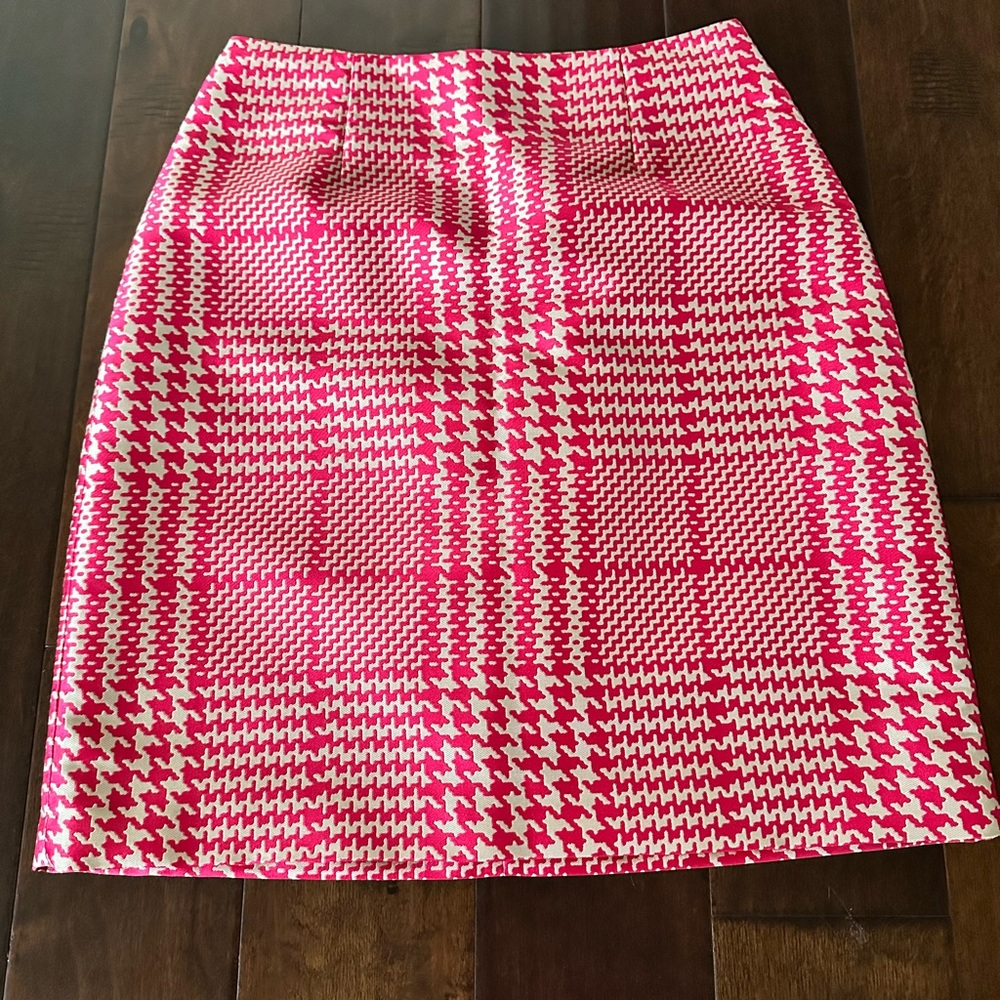 White House Black Market Pink Knee-length Pencil Skirt Valentine